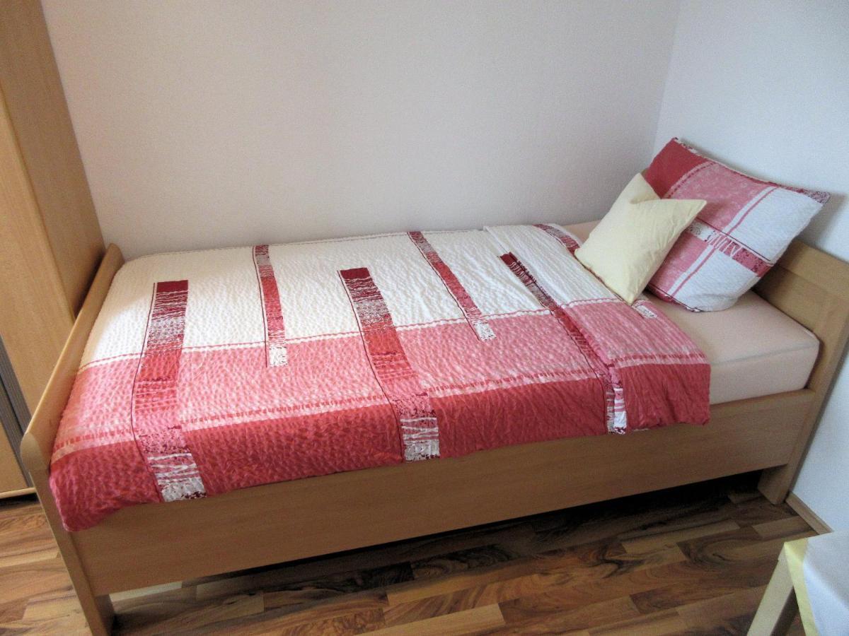 Private Apartment Near Fair Ground Hannover Luaran gambar