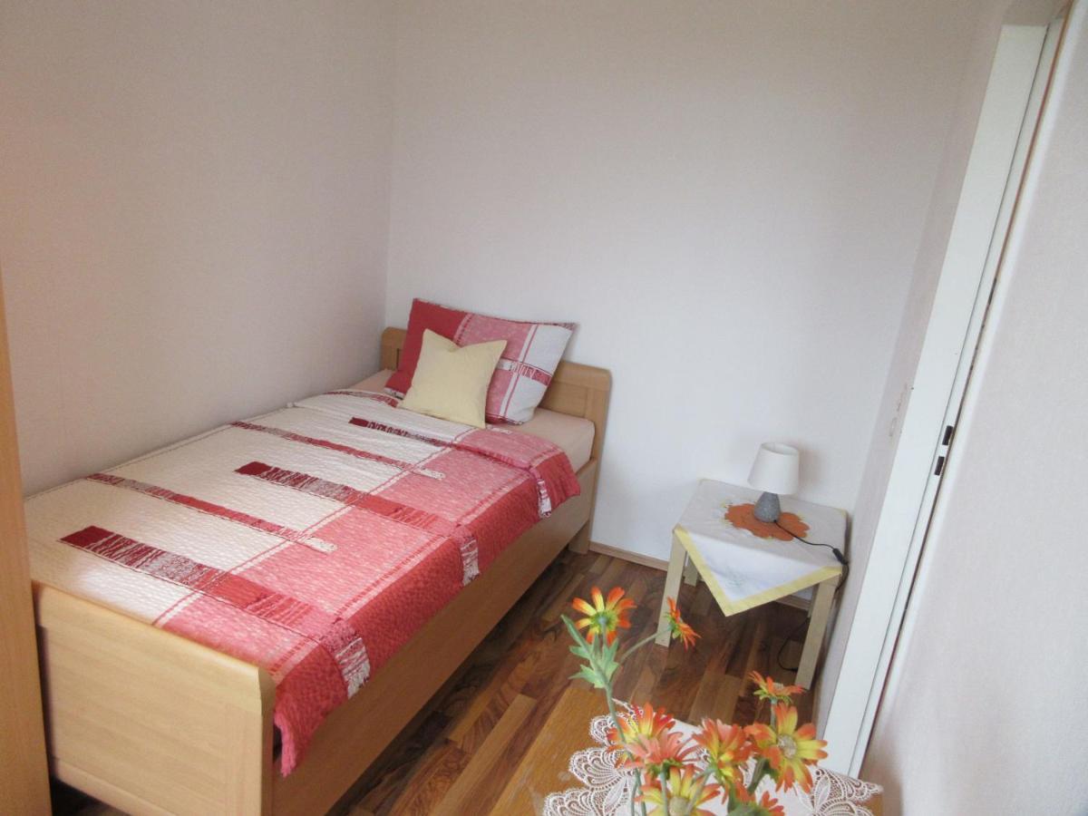 Private Apartment Near Fair Ground Hannover Luaran gambar